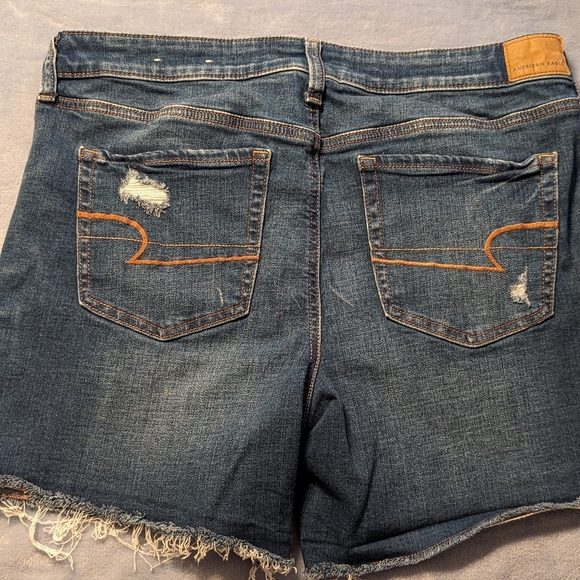 American Eagle denim shorts - Picture 2 of 3